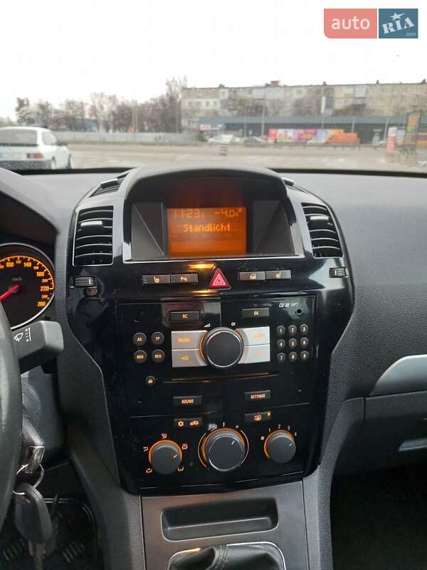 Минивэн Opel Zafira 2010 в Полтаве