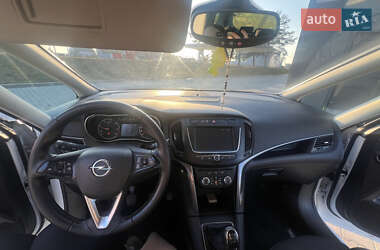 Минивэн Opel Zafira 2018 в 