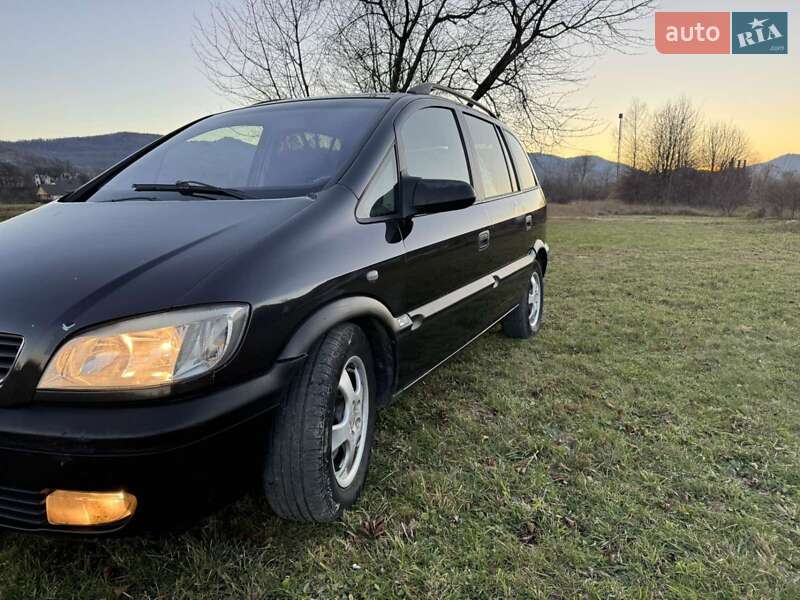 Минивэн Opel Zafira 2001 в Надворной