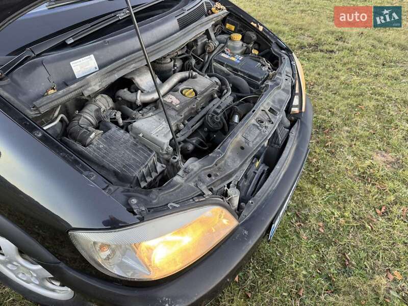 Минивэн Opel Zafira 2001 в Надворной