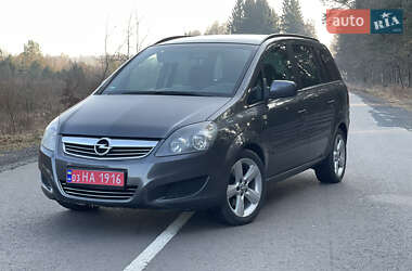 Мінівен Opel Zafira 2010 в Цумані