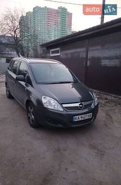 Минивэн Opel Zafira 2010 в Киеве