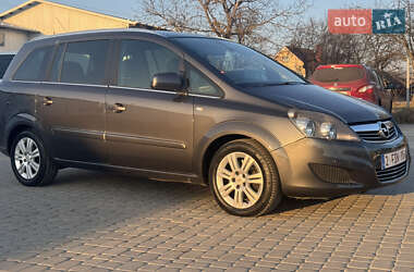 Мінівен Opel Zafira 2012 в Коломиї