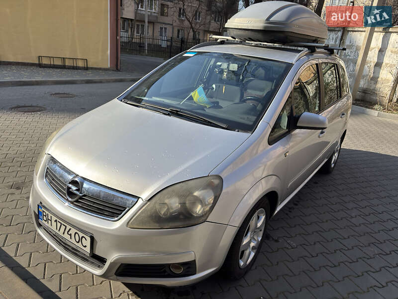 Минивэн Opel Zafira 2006 в Одессе