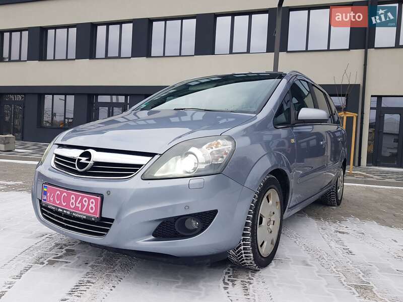 Мінівен Opel Zafira 2009 в Івано-Франківську