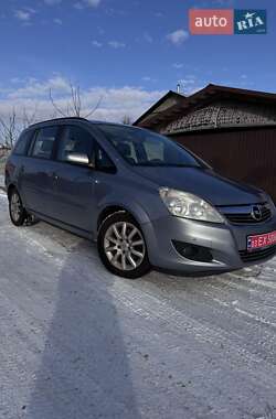 Мінівен Opel Zafira 2009 в Мені