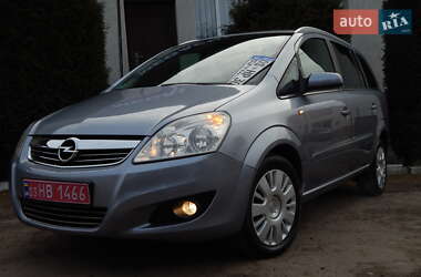 Минивэн Opel Zafira 2008 в 