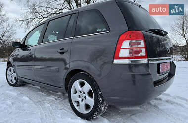 Минивэн Opel Zafira 2009 в Черкассах