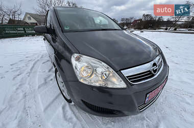 Минивэн Opel Zafira 2009 в Черкассах