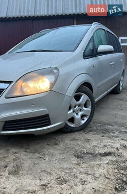 Мінівен Opel Zafira 2006 в Рокитному