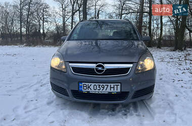 Мінівен Opel Zafira 2006 в Рівному