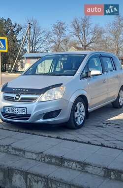 Мінівен Opel Zafira 2009 в Новій Одесі