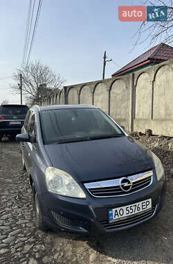 Мінівен Opel Zafira 2008 в Тячеві