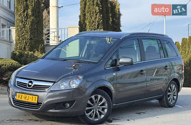 Минивэн Opel Zafira 2011 в Львове