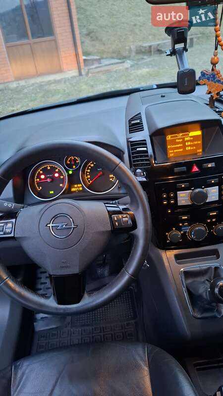 Мінівен Opel Zafira 2012 в Старому Самборі