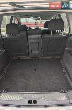 Минивэн Opel Zafira 2005 в 