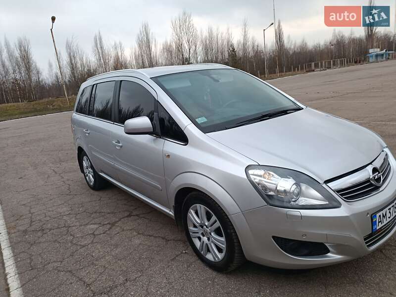 Мінівен Opel Zafira 2013 в Бердичеві