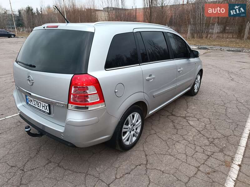 Мінівен Opel Zafira 2013 в Бердичеві