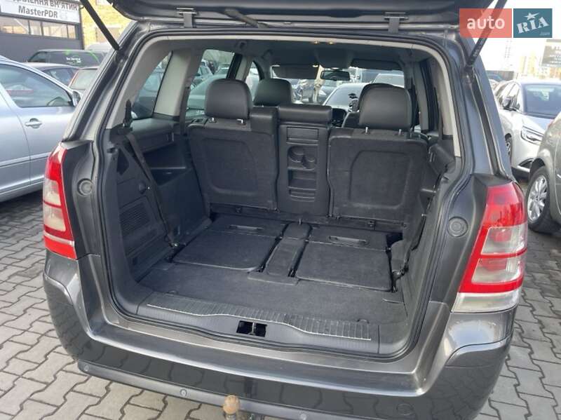 Мінівен Opel Zafira 2009 в Луцьку