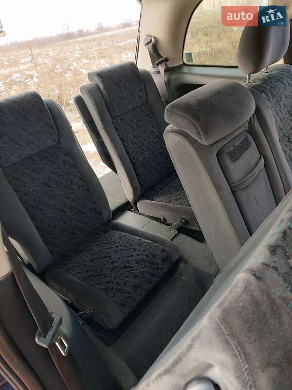 Минивэн Opel Zafira 2001 в Софиевской Борщаговке