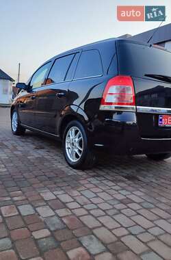 Мінівен Opel Zafira 2009 в Сарнах