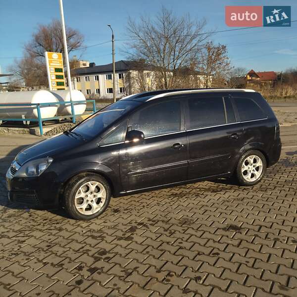 Мінівен Opel Zafira 2006 в Дрогобичі
