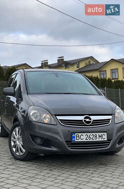 Минивэн Opel Zafira 2011 в 