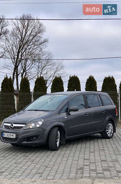Минивэн Opel Zafira 2011 в 