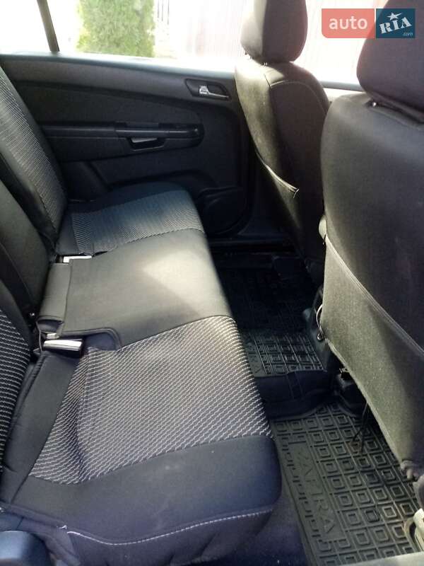 Минивэн Opel Zafira 2008 в Черкассах