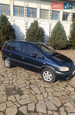 Минивэн Opel Zafira 2001 в Харькове