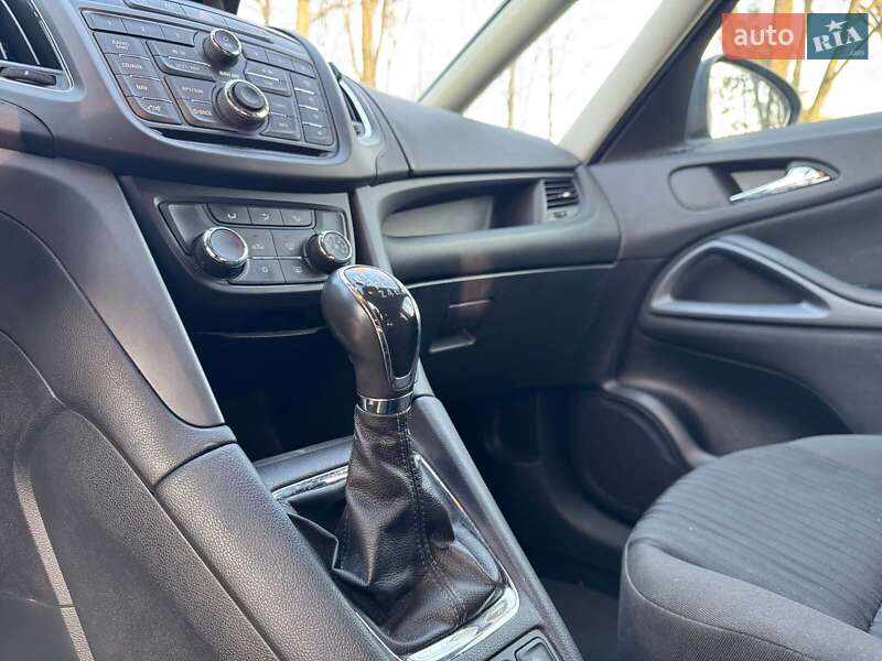 Минивэн Opel Zafira 2012 в Киеве