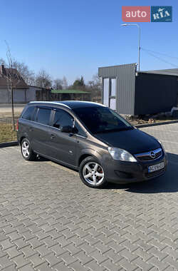 Минивэн Opel Zafira 2012 в Луцке