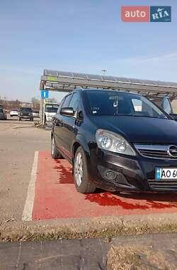 Минивэн Opel Zafira 2011 в Ужгороде