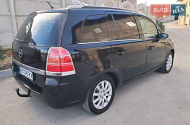 Минивэн Opel Zafira 2006 в Могилев-Подольске