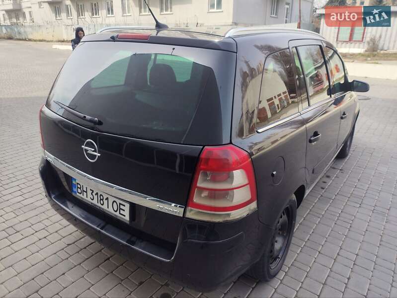 Минивэн Opel Zafira 2008 в Одессе