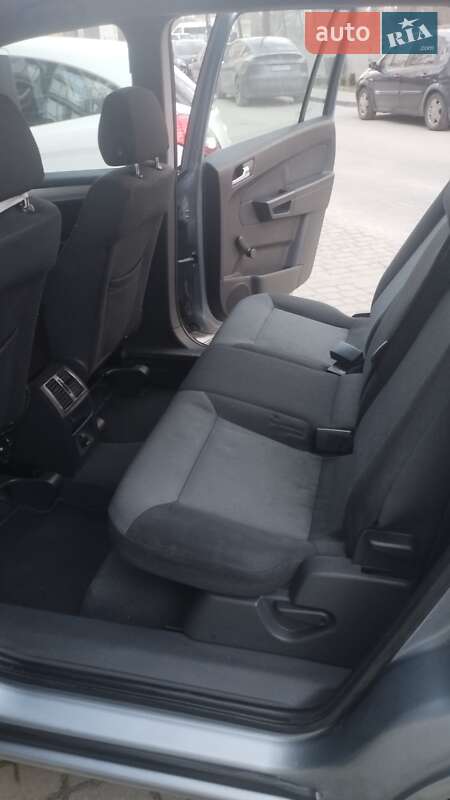 Мінівен Opel Zafira 2007 в Дублянах