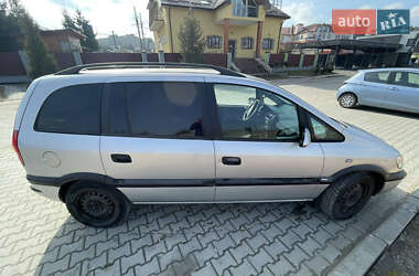 Минивэн Opel Zafira 2001 в Новояворовске