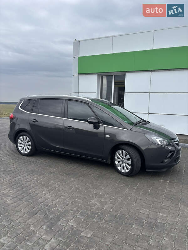 Минивэн Opel Zafira 2015 в Львове