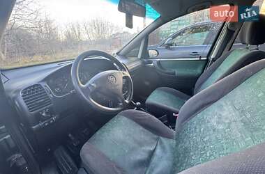 Мінівен Opel Zafira 2000 в 