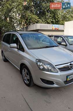 Мінівен Opel Zafira 2013 в Києві