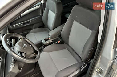 Минивэн Opel Zafira 2011 в 