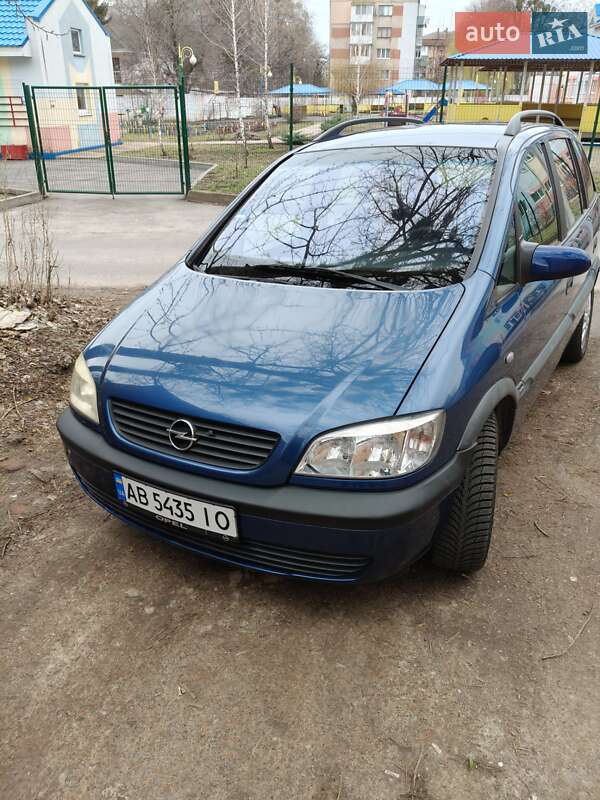 Мінівен Opel Zafira 2002 в Вінниці