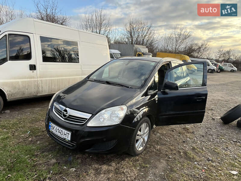 Opel Zafira 2010