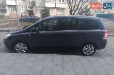Минивэн Opel Zafira 2011 в 