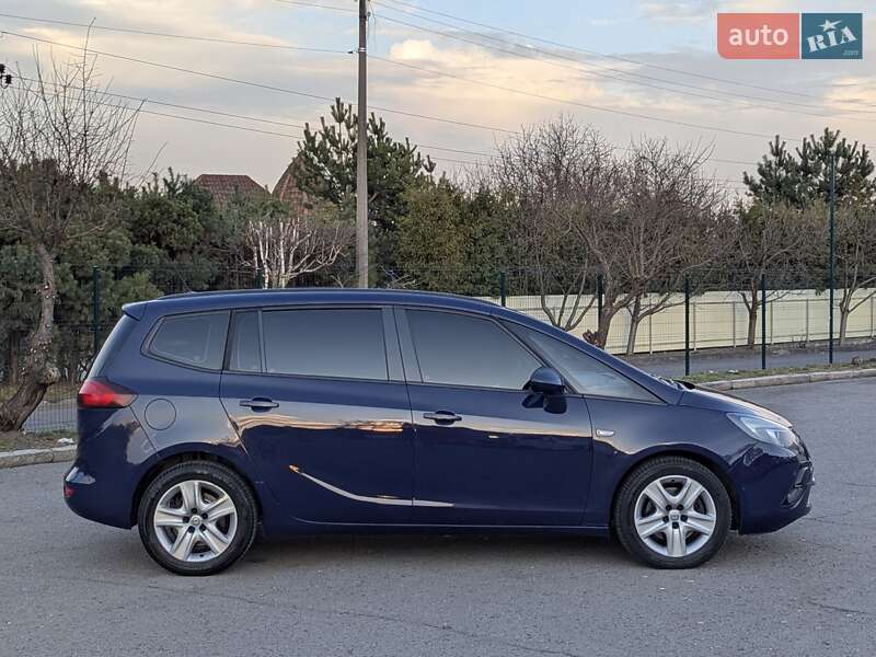 Мікровен Opel Zafira 2015 в Хмельницькому