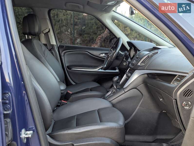 Мікровен Opel Zafira 2015 в Хмельницькому