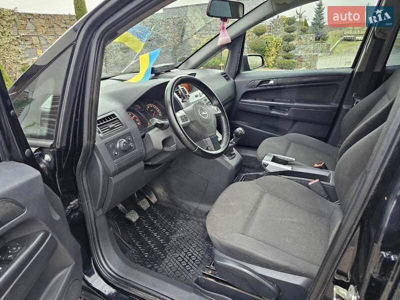 Минивэн Opel Zafira 2009 в Стрые