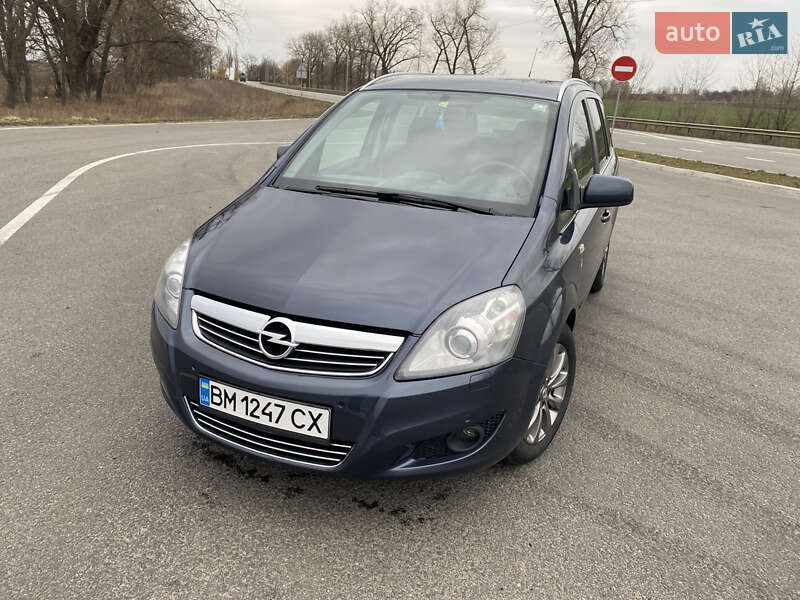 Минивэн Opel Zafira 2010 в Ромнах фото 14 Минивэн Opel Zafira 2010 в Ромнах