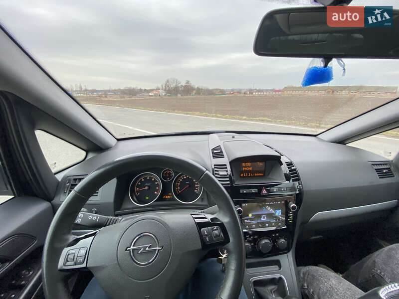Минивэн Opel Zafira 2010 в Ромнах фото 33 Минивэн Opel Zafira 2010 в Ромнах
