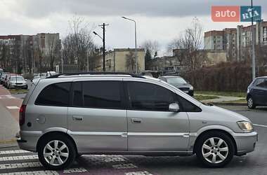 Минивэн Opel Zafira 2004 в 